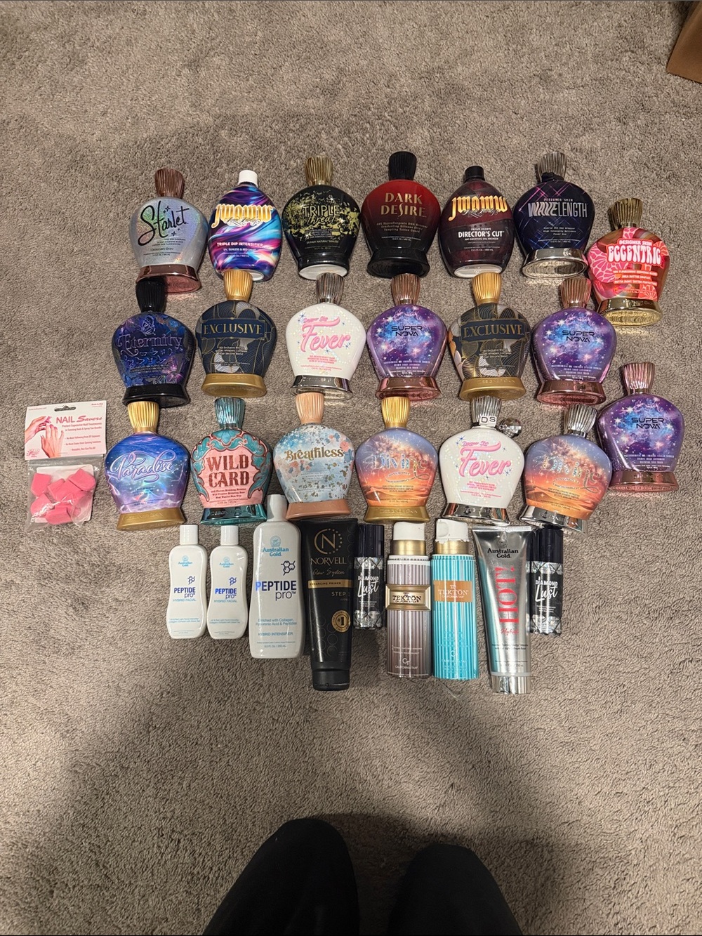 Designer skin tanning lotion LOT